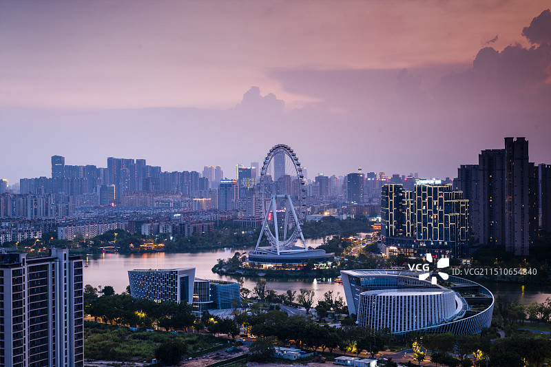 福州晋安湖公园摩天轮夜景图片素材
