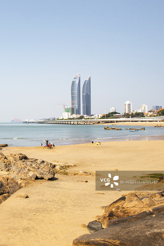 门双子塔  厦门  厦门白城沙滩 厦门滨海城市风光图片素材