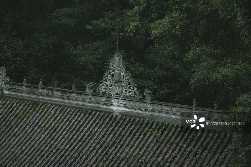 雾里山中古建筑寺庙小雨清幽自然光严禅院图片素材