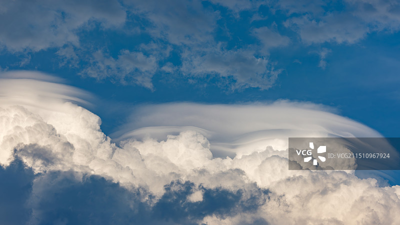 荚状云图片素材