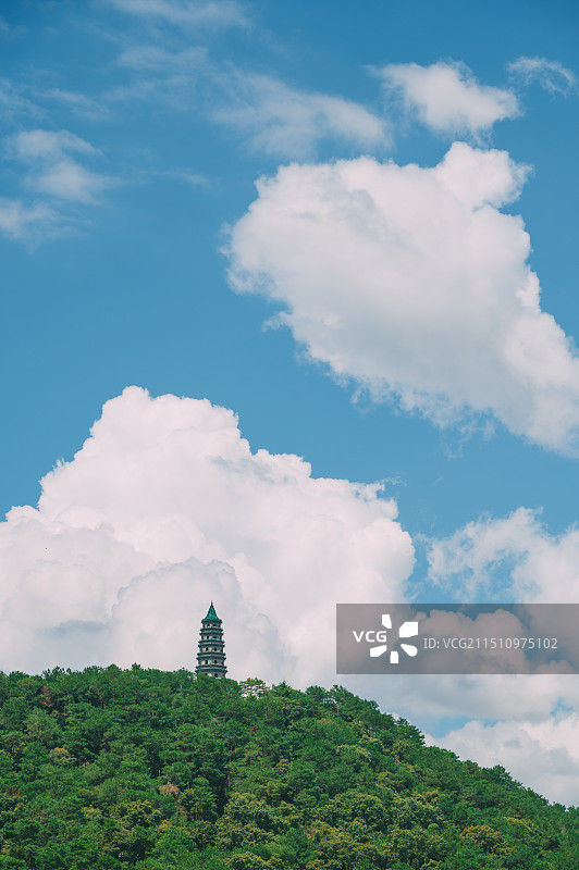 南方雨季按下了暂停键图片素材