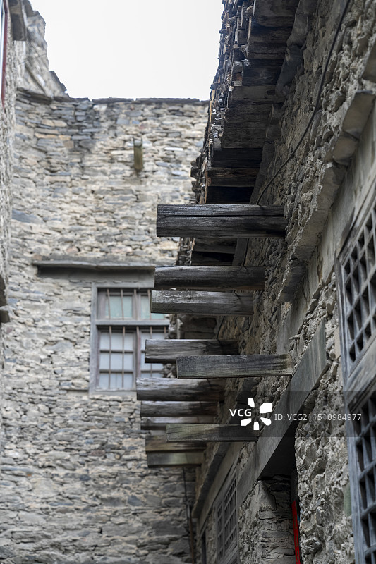 桃坪羌寨里用石头砌成的房子图片素材