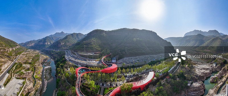 河南安阳林州红旗渠青年洞5A级景区太行山峡谷户外航拍高视角图片素材