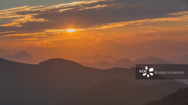 日落西山——福建永泰云顶风景区图片素材