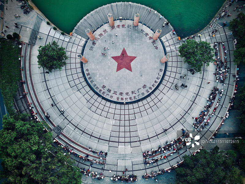 航拍视角下的广场图片素材