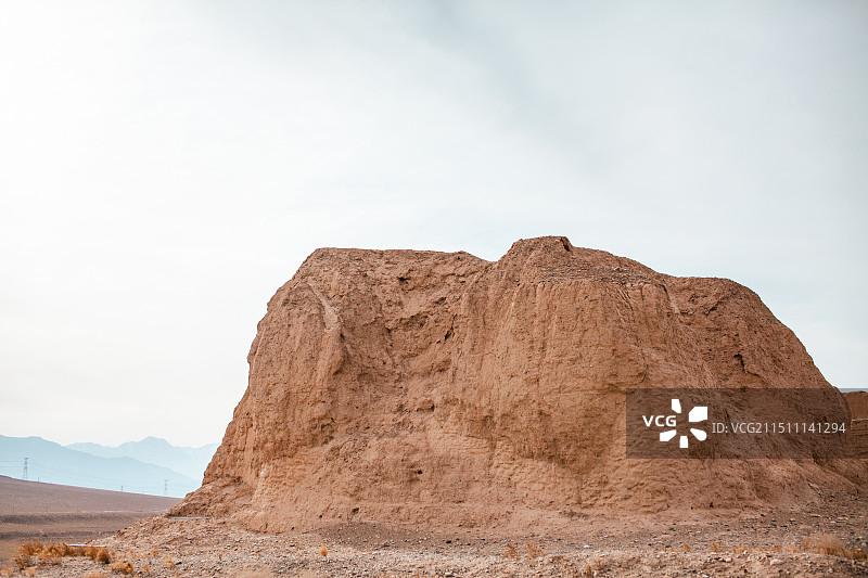 甘肃省嘉峪关市，讨赖河谷与长城第一礅风光图片素材