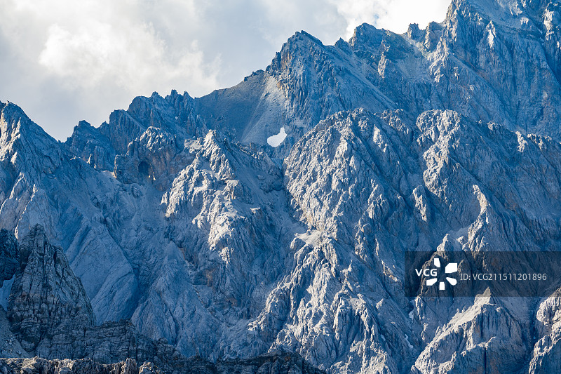 云南省丽江市玉龙雪山主峰图片素材