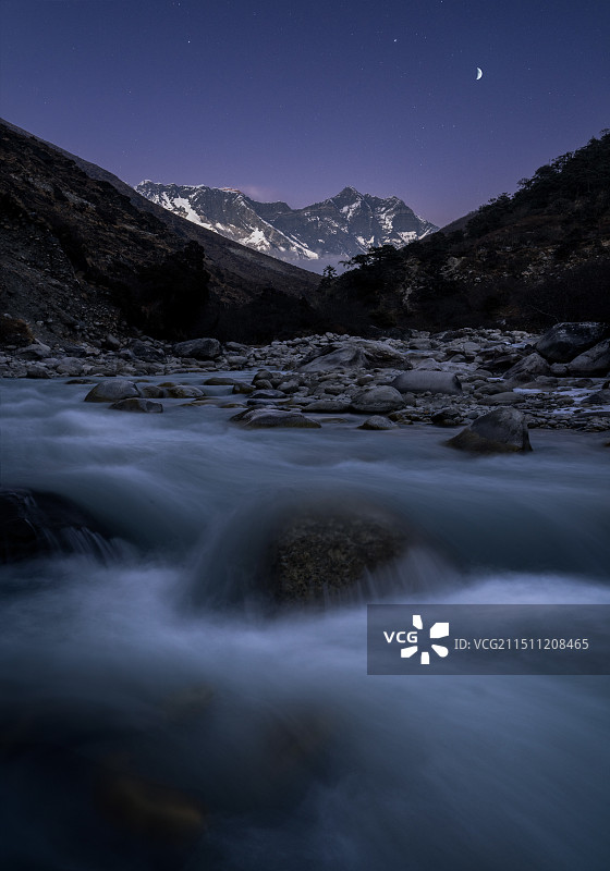 守望洛子峰图片素材