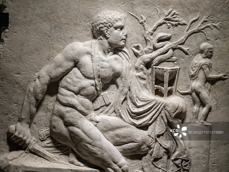 那不勒斯国立考古博物馆藏品 俄瑞斯忒斯在德尔斐浮雕图片素材