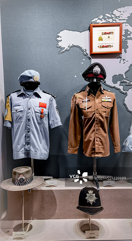 佛山警察博物馆展出的外国警服图片素材