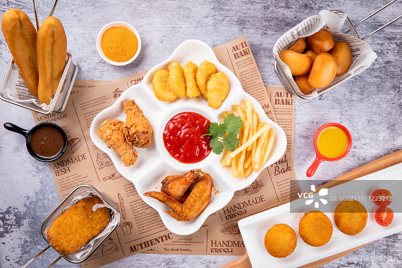 炸鸡薯条小吃拼盘图片素材
