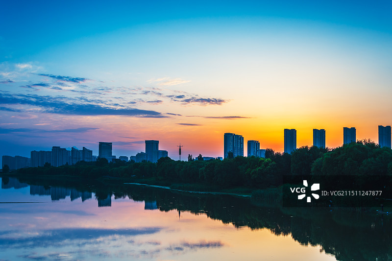 2024年立秋之日聊城徒骇河畔晨景24.08图片素材