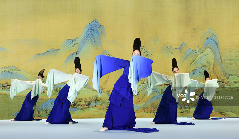 《只此青绿》图片素材