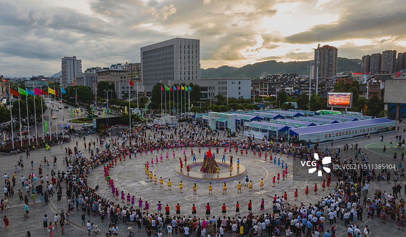 土家摆手舞 国家级非物质遗产 湖北省恩施州来凤县 土家族古老的传统舞蹈图片素材