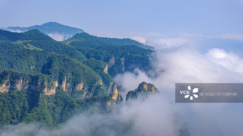 太行山风光雄奇壮美，峡谷、云海、奇峰、绝壁，风景如画，不愧“天下之脊”图片素材