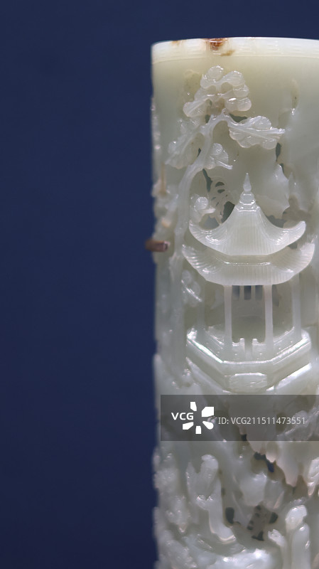 清-公元1644年-1911年-山水人物纹玉香筒图片素材