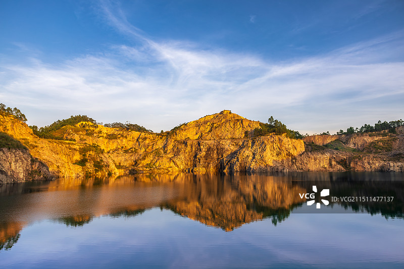 日照金山图片素材