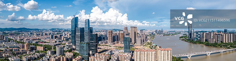 中国广东省广州市广州国际金融城图片素材