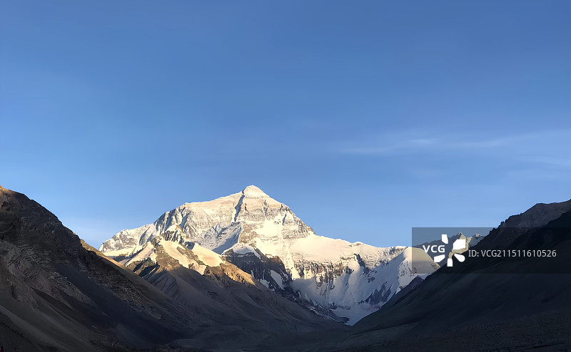 珠穆朗玛峰图片素材