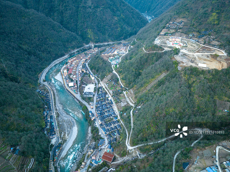 云南怒江州贡山县独龙江乡新貌图片素材