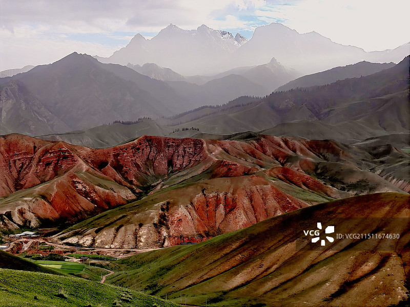 三色山图片素材