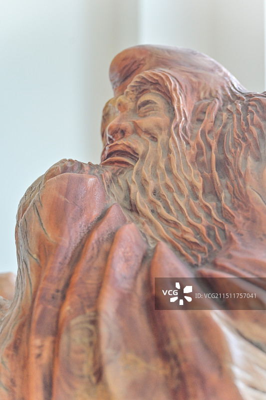 先秦道家思想家 老子 木雕图片素材