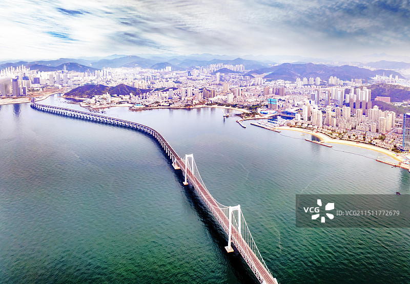 穿过星海湾图片素材