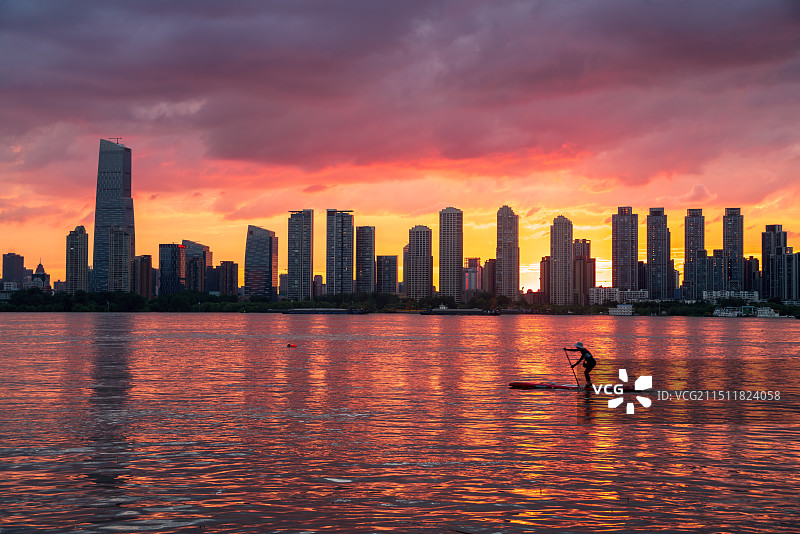 江湖红霞图片素材