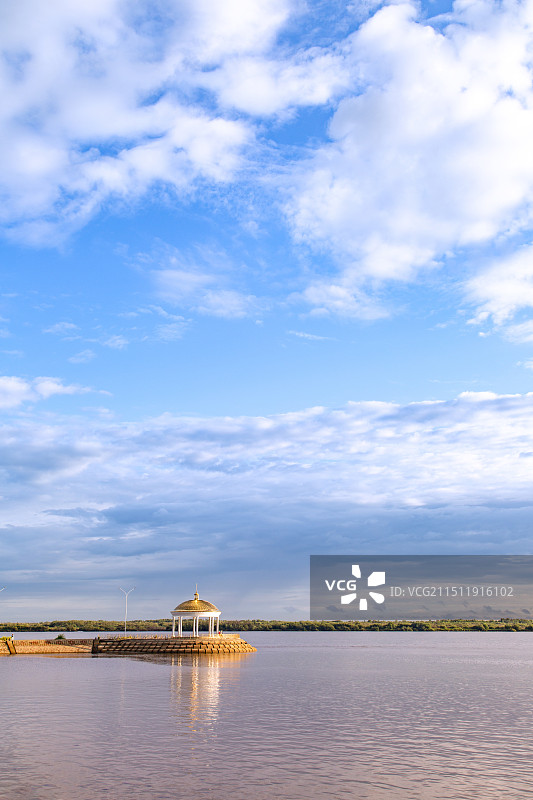 俄罗斯哈巴罗夫市“扎伊姆卡度假村”阿穆尔河图片素材