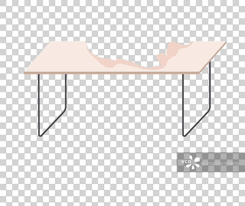 熨衣板上干净的白色衬衫图片素材