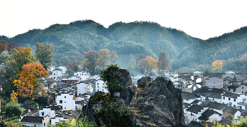江西婺源石城秋天红叶图片素材