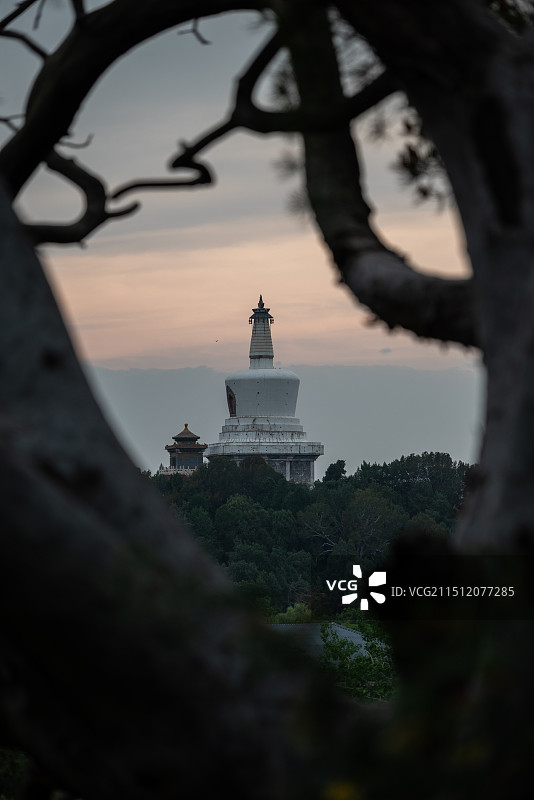 北京北海白塔图片素材