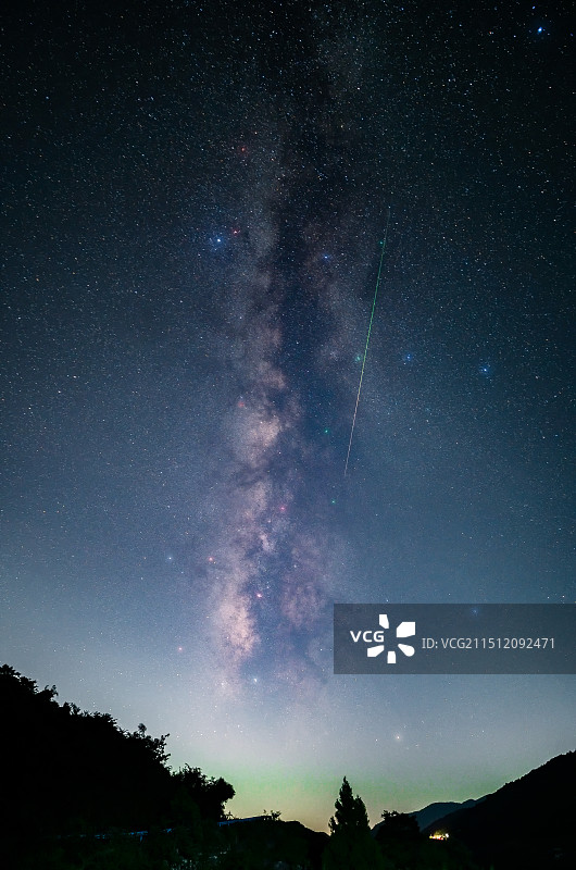 英仙座流星雨 华蓥山宝鼎 星空银河图片素材