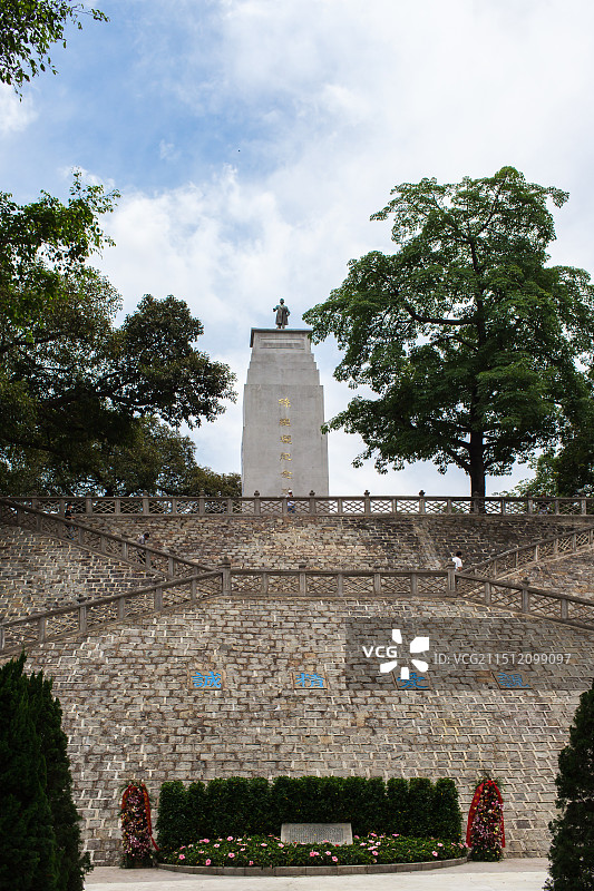 广州黄埔军校内的孙中山纪念碑图片素材