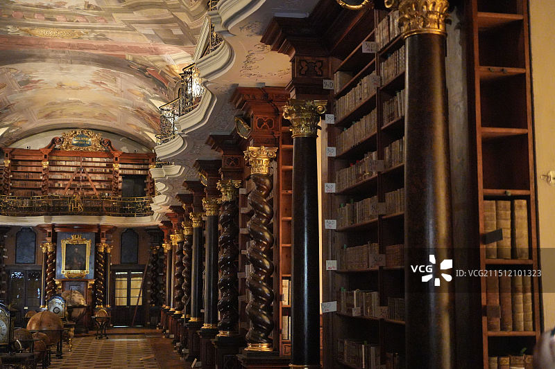 捷克国家图书馆，Klementinum克莱门特学院，巴洛克建筑，天文台，布拉格查理大学，藏书，壁画图片素材