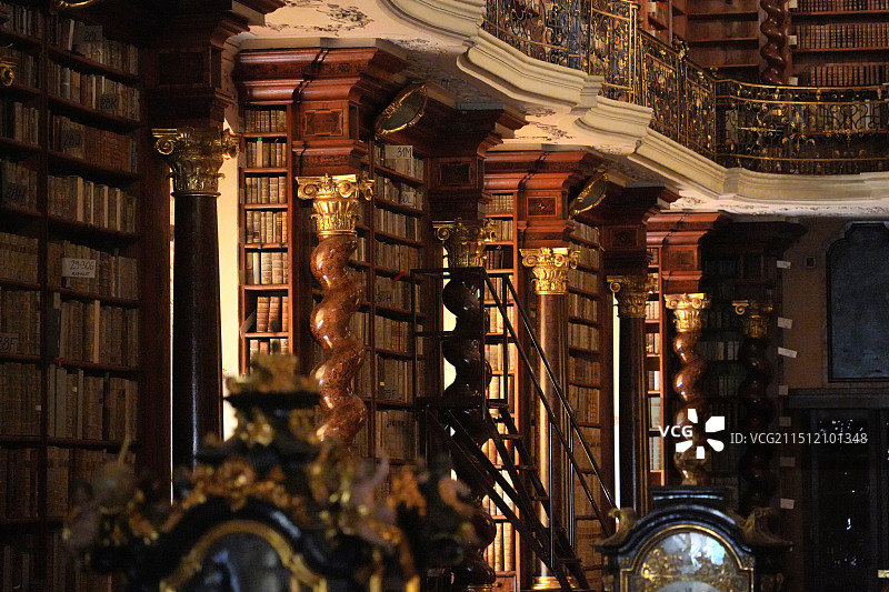 捷克国家图书馆，Klementinum克莱门特学院，巴洛克建筑，天文台，布拉格查理大学，藏书，壁画图片素材