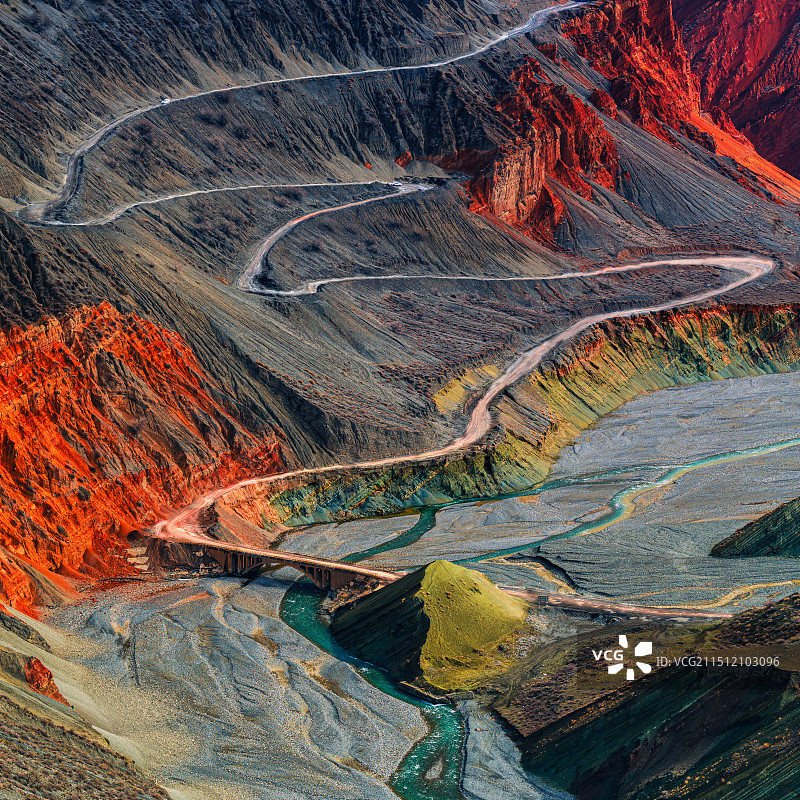 塔城乌沙安集海大峡谷图片素材