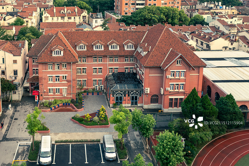 上海理工大学复兴路校区傍晚风景图片素材