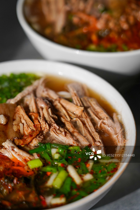 云南特色小吃耙肉饵丝图片素材