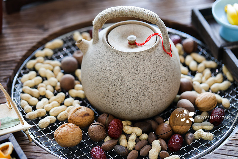 周末围炉煮茶的惬意时光爆火下午茶 围炉煮茶 炭火煮茶 网红下午茶图片素材