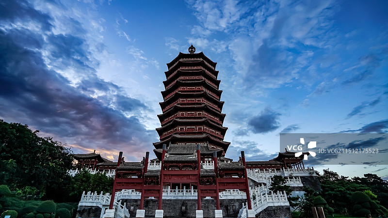晚霞满天 园博园永定塔图片素材