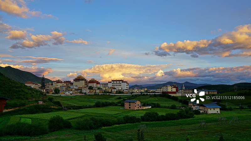 迪庆香格里拉松赞林景区图片素材