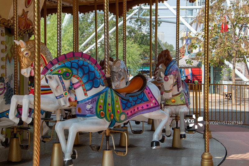 儿童游乐园旋转木马图片素材