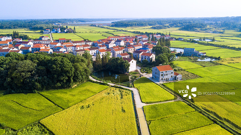 航拍美丽的中国农村图片素材