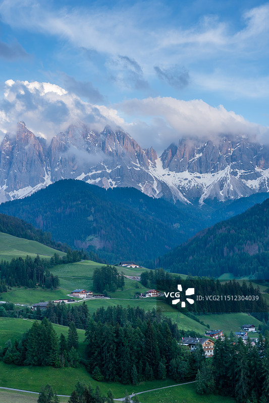 意大利多洛米蒂的富纳斯山谷风景图片素材
