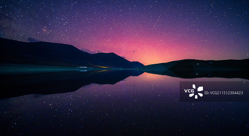 极光•流星•夜图片素材