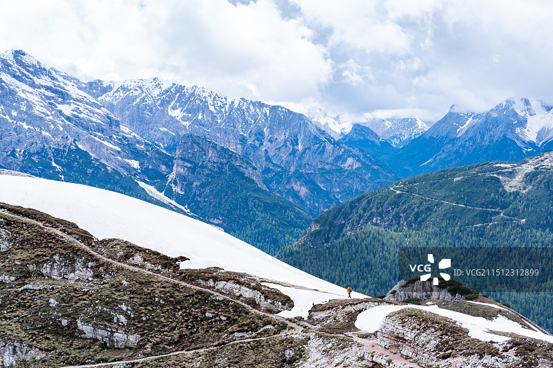意大利多洛米蒂三峰山的风景图片素材