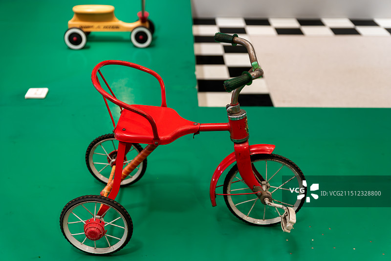 70-80年代儿童三轮车图片素材
