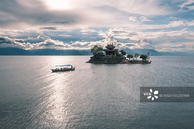 中国云南大理苍山洱海风景小普陀风光图片素材