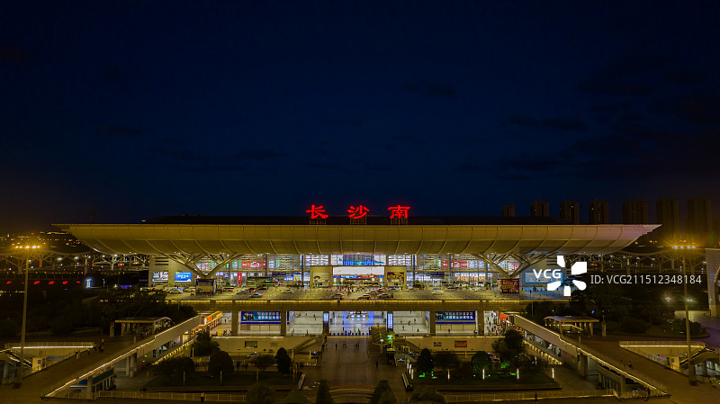 长沙南站航拍夜景图片素材